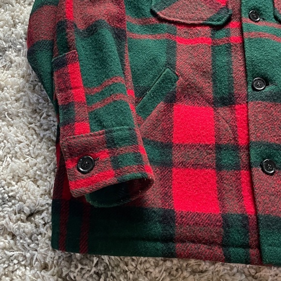Vintage Woolrich Red and Green Plaid Wool Jacket size Medium - Picture 8 of 9